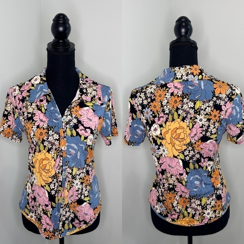 WAYF Floral Button Up Short Sleeve Top